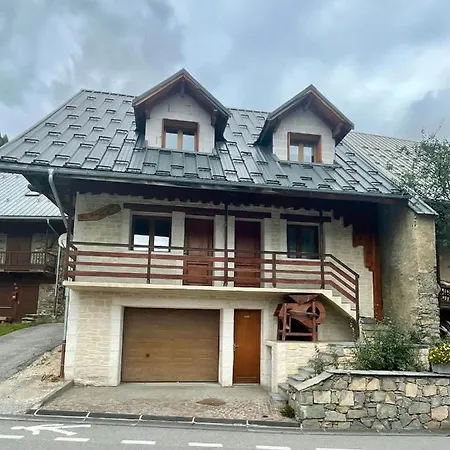 Deux Appartements: Village Center Holiday home Saint-Sorlin-d'Arves